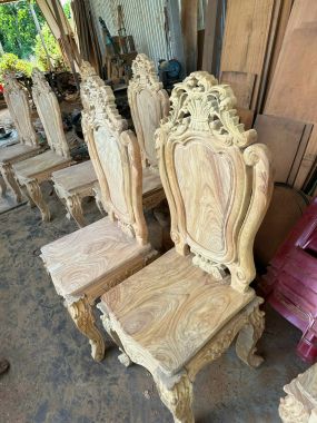Ghế Đơn Salon Gỗ Gõ Đỏ - Tay Cột 12 Chạm Nghê Đỉnh