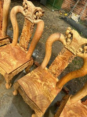 Ghế Đơn Salon Gỗ Gõ Đỏ - Tay Cột 12 Chạm Nghê Đỉnh