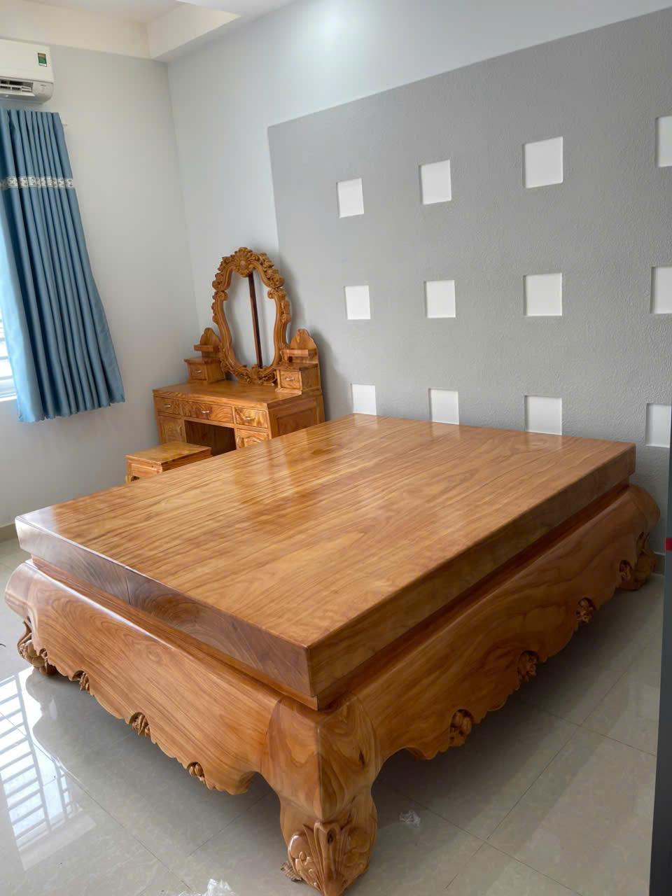 Giường ngủ gỗ tự nhiên, Bàn trang điểm (Tủ)