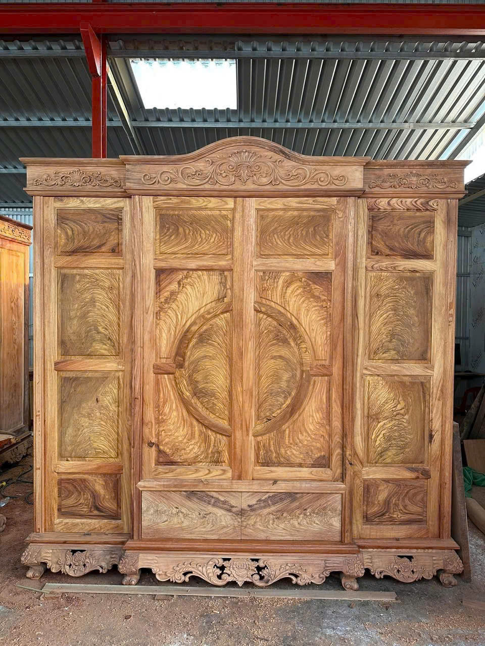 Khám Phá Mẫu Tủ Quần Áo Gỗ Tự Nhiên Đẳng Cấp, Sang Trọng Và Tiện Nghi – Gỗ Tự Nhiên Đắk Lắk